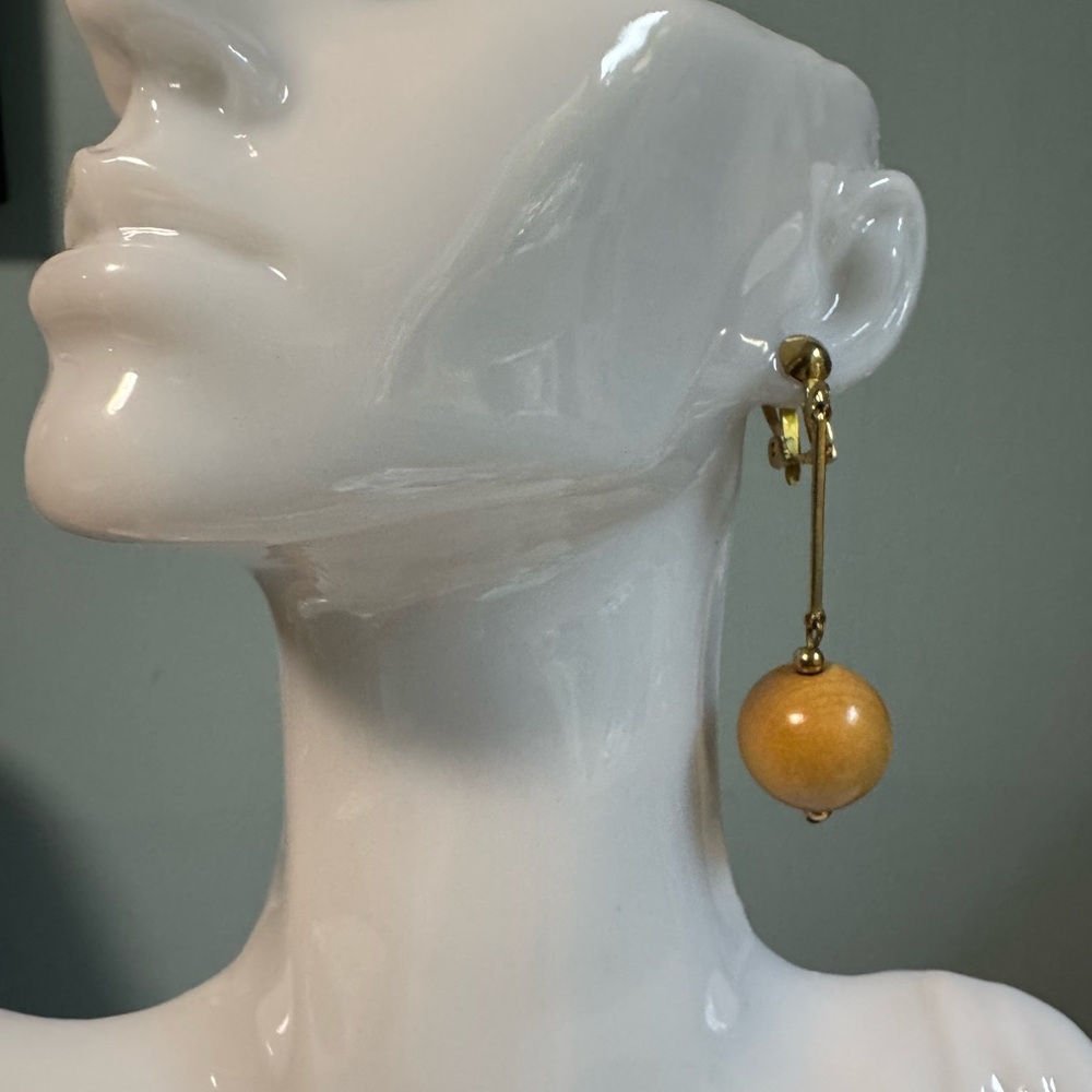 Vintage Gold Toned Dangle Earrings, clip on style